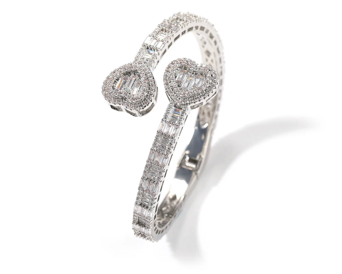 Lover Girl Icy Bangle ๐๐